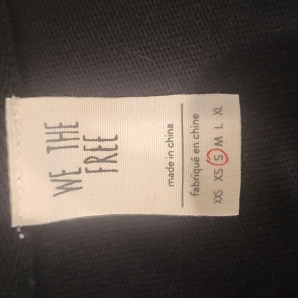 NWT Free People Black Low V Neck Henley Snap Buttons Size S - Picture 2 of 7